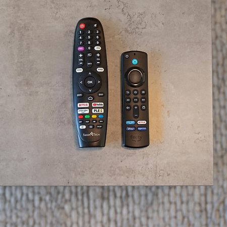 Backhome - Business&Family - Fantastische Schlosslage, Smarttv, Netflix, 50Qm, 24H Checkin - Apartment 1 لودفيغسبرغ المظهر الخارجي الصورة