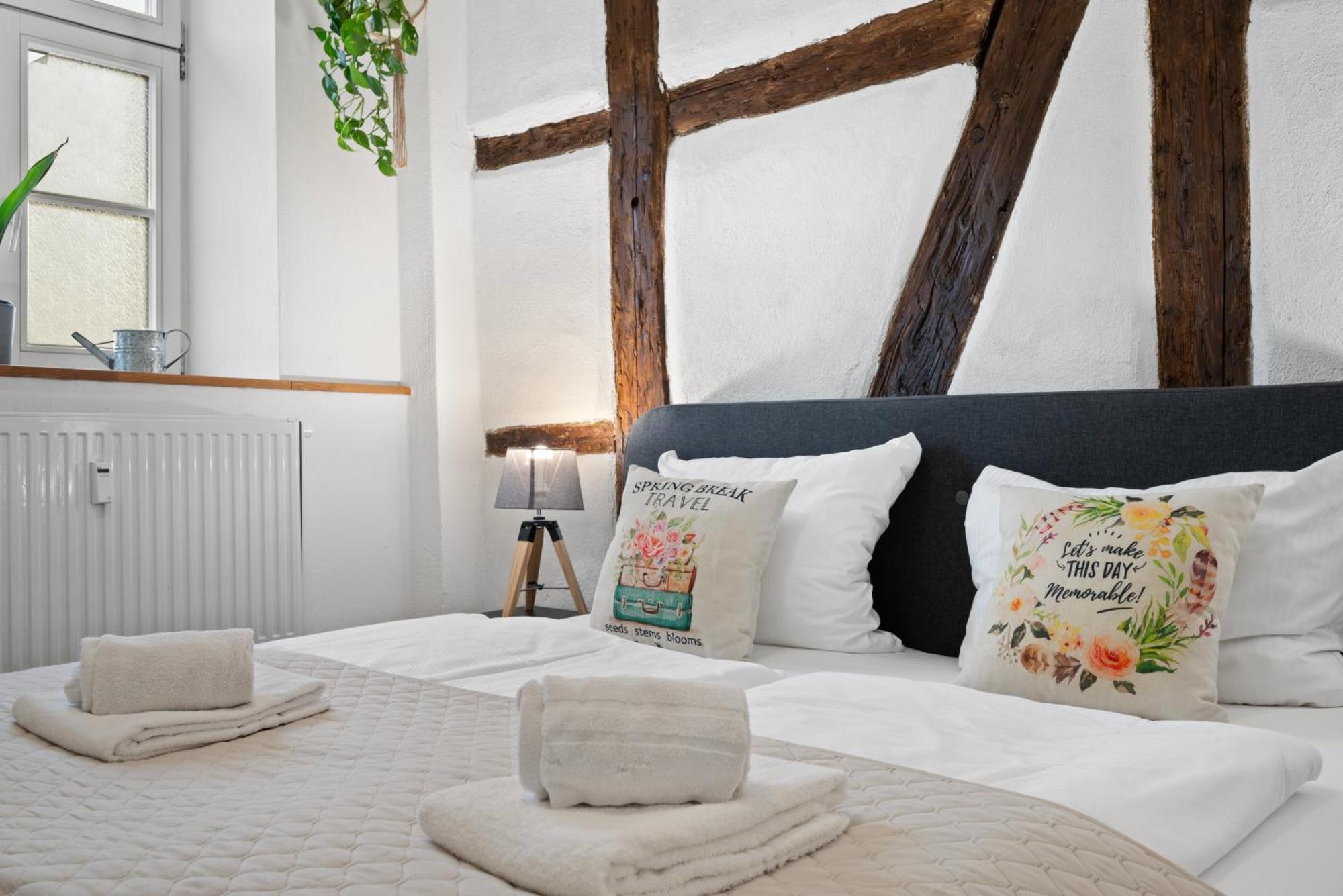 Backhome - Business&Family - Fantastische Schlosslage, Smarttv, Netflix, 50Qm, 24H Checkin - Apartment 1 لودفيغسبرغ المظهر الخارجي الصورة